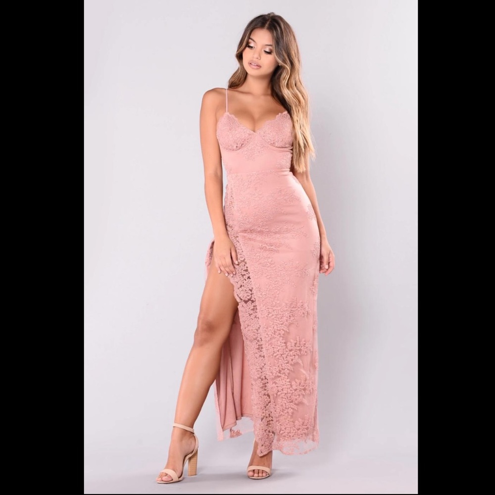 Fashion nova A Night In Tokyo Lace Dress in Mauve.